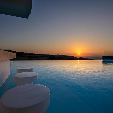 Adorno Oia Hotell Exteriör bild